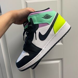 COPY - Air Jordan 1 Mid GS 'Pastel 6.5Y